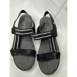 NEW Adrienne Vittadini Sport Women Sandals Faux Leather Black White 10M